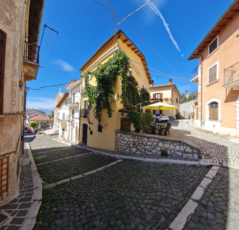 Scaccia Pensieri Villa Cerchio Kültér fotó