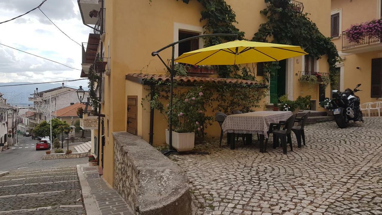 Scaccia Pensieri Villa Cerchio Kültér fotó