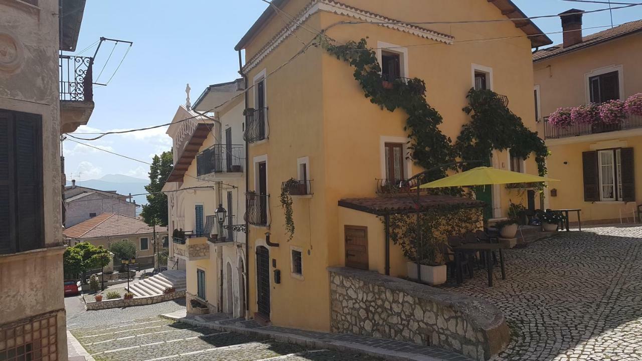 Scaccia Pensieri Villa Cerchio Kültér fotó